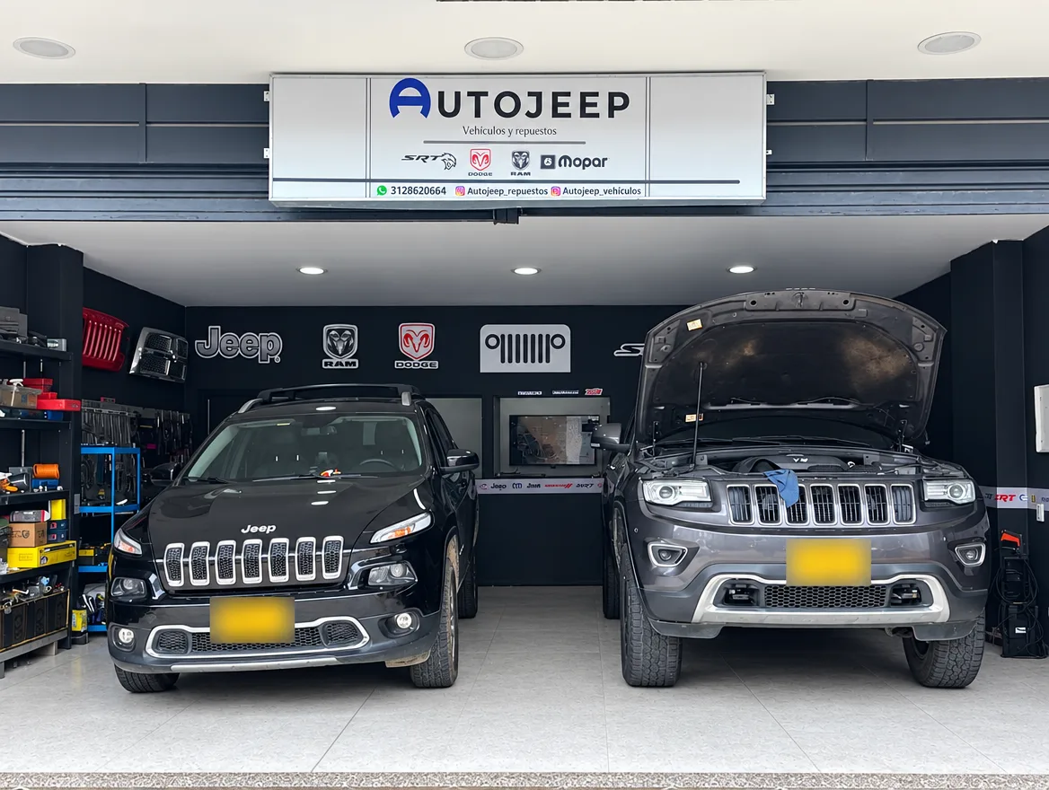 Jeep Cherokee y Grand Cherokee en el taller AutoJeep Medellín